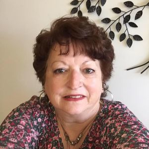 Meet your Posher, Debra